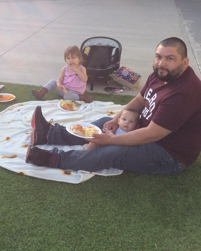 Family Picnic 